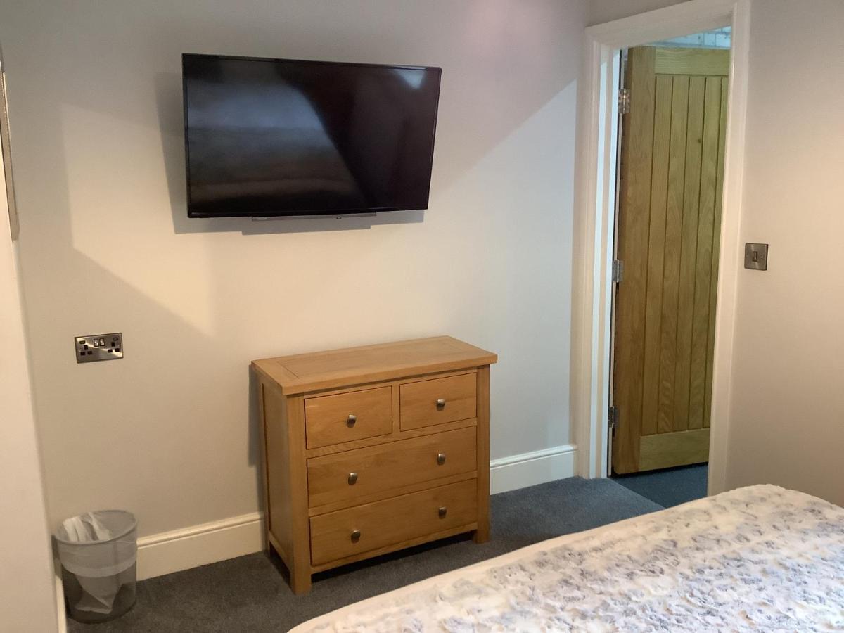 Jeffersons Hotel & Serviced Apartments (Adults Only) Barrow-in-Furness Kültér fotó
