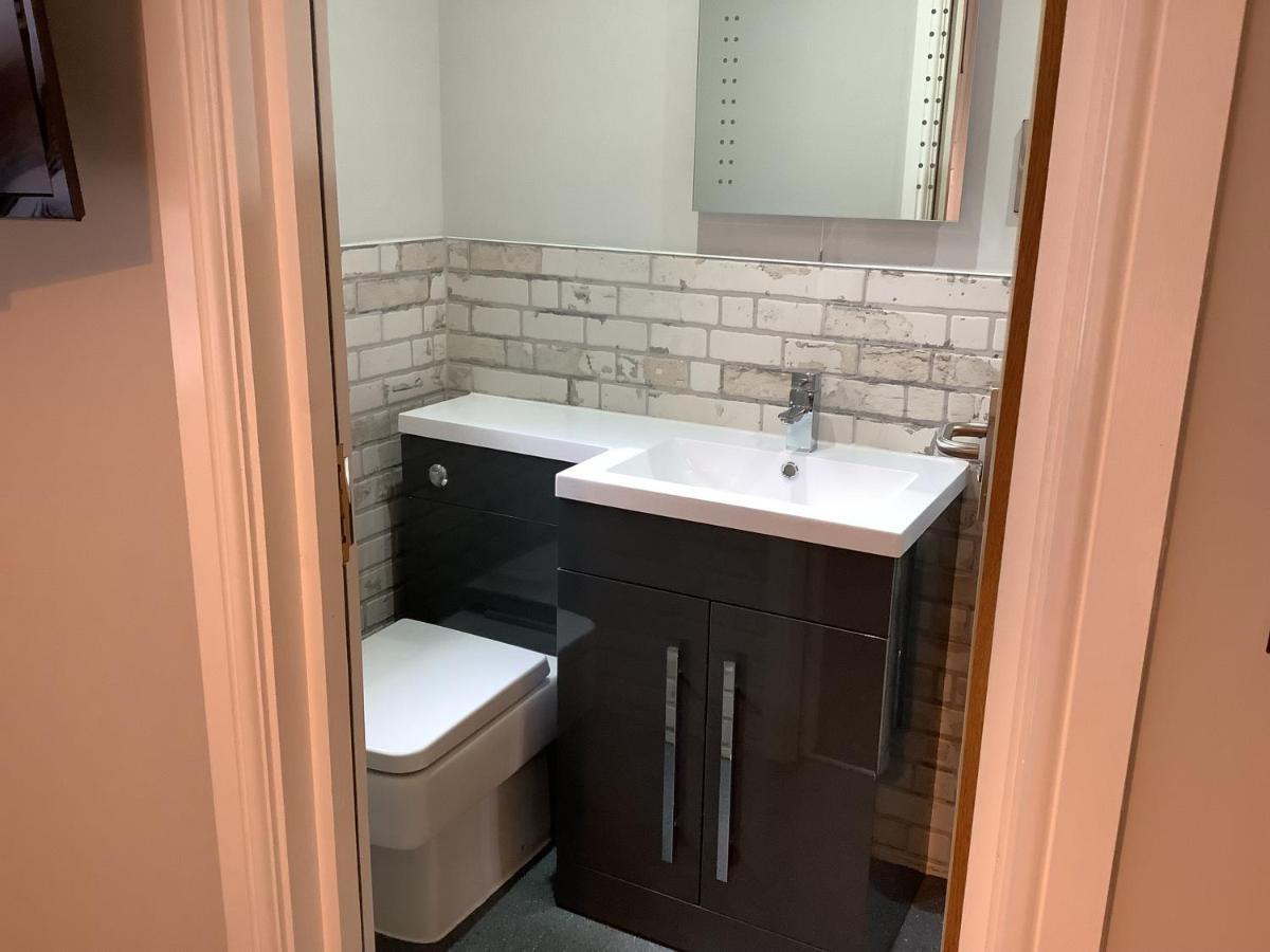 Jeffersons Hotel & Serviced Apartments (Adults Only) Barrow-in-Furness Kültér fotó