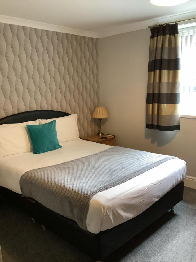 Jeffersons Hotel & Serviced Apartments (Adults Only) Barrow-in-Furness Szoba fotó