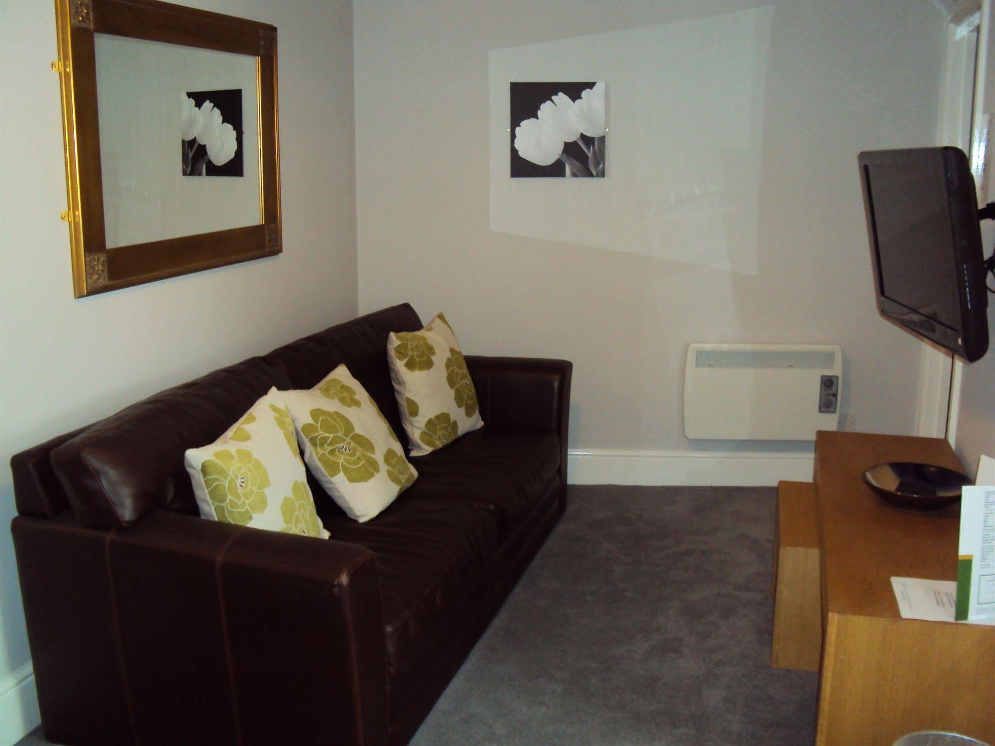 Jeffersons Hotel & Serviced Apartments (Adults Only) Barrow-in-Furness Kültér fotó
